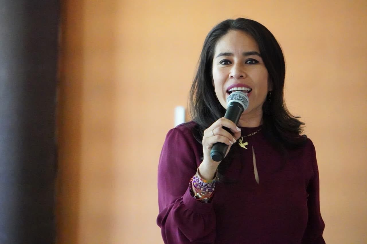 Formación política fortalece la defensa de derechos de las mujeres: Simey Olvera