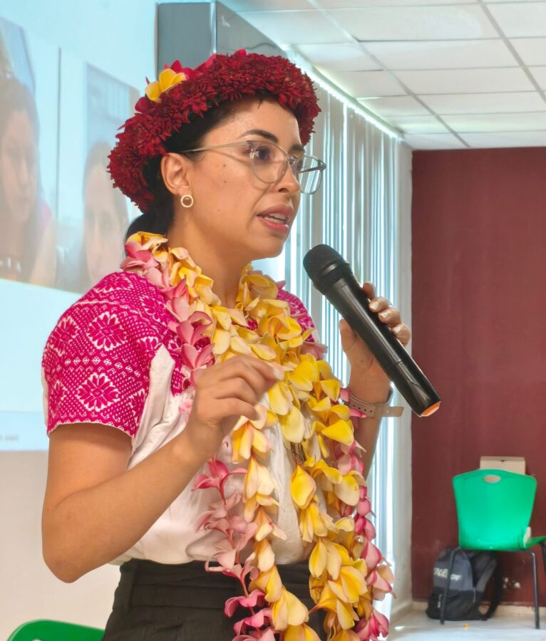 Capacitan en Atlapexco a personal educativo en prevención de acoso sexual y laboral