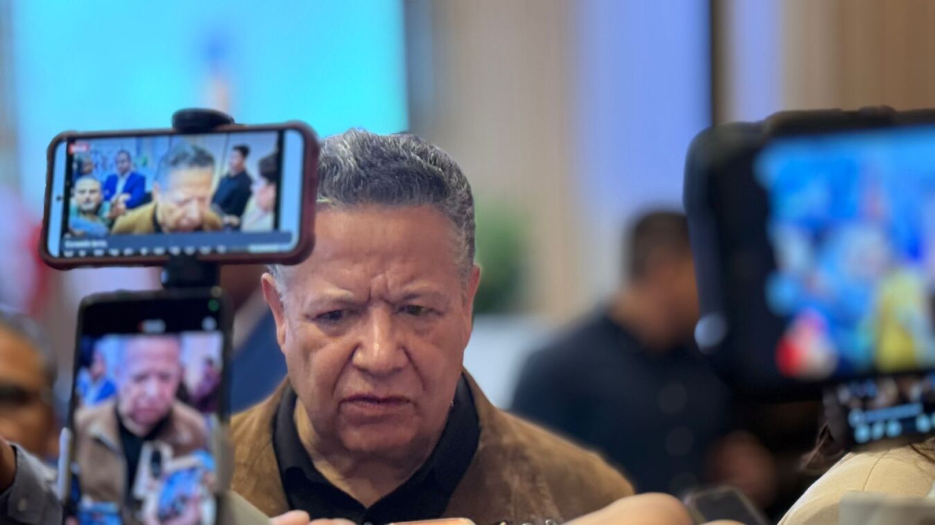 “No deberían existir las corridas de toros”: Julio Menchaca.