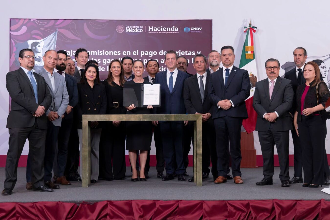 Adiós al efectivo en gasolineras para bajar precios