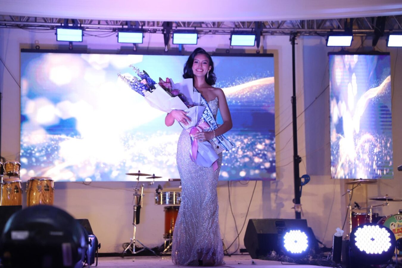 Coronan a Elizabeth Jiménez como “Nuestra Belleza Mágica Acaxochitlán 2026”