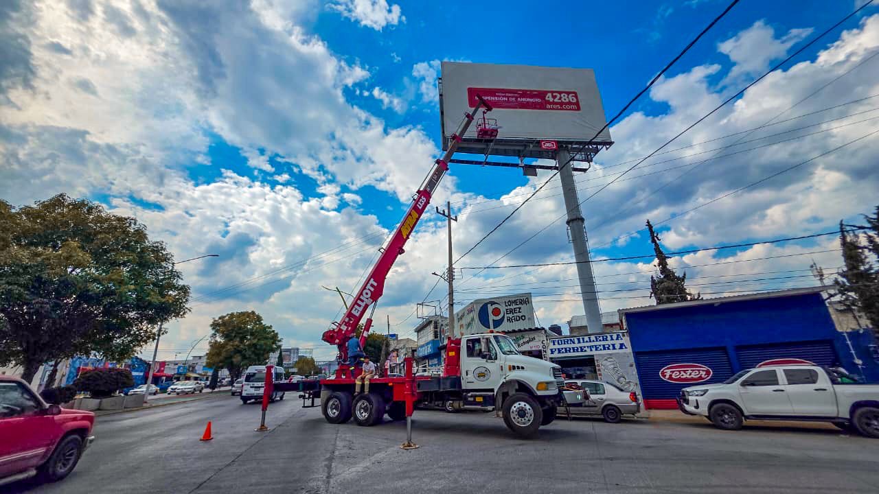Pachuca intensifica supervisión de anuncios yespectaculares 