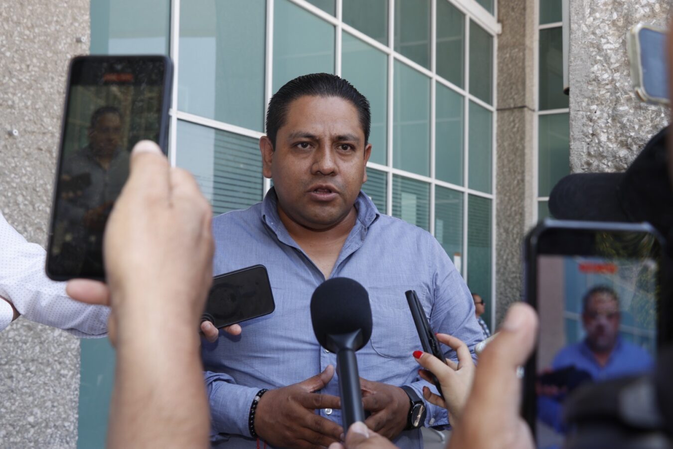 Avanza investigación por homicidio en bar de Cd. Sahgún; hay orden de aprehensión vigente.
