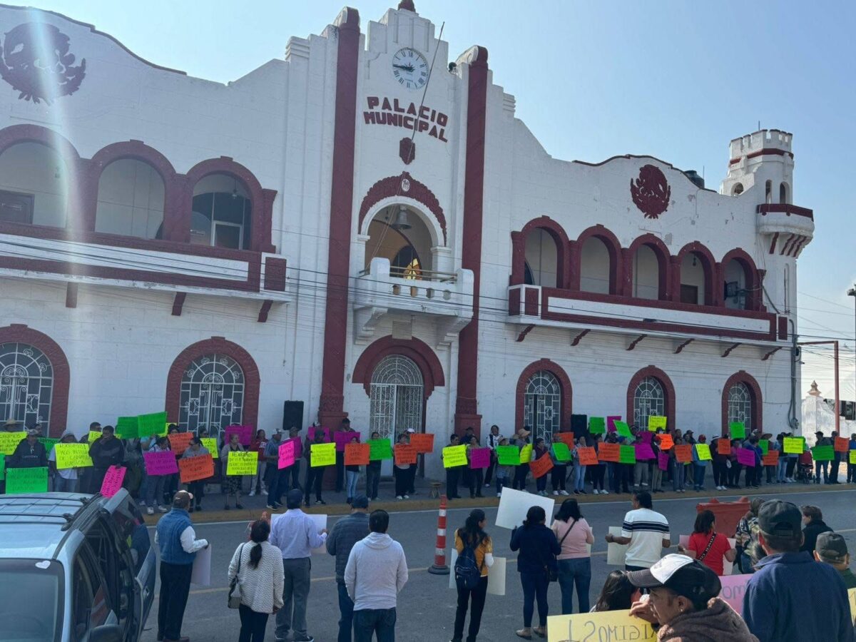 Trabajadores de Francisco I. Madero protestan por laudos pendientes.
