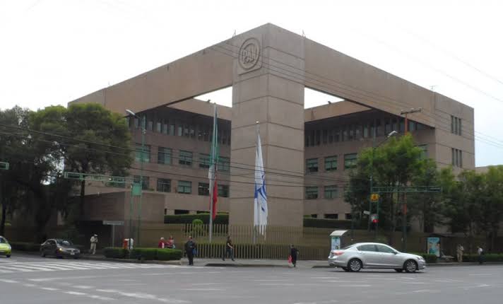 PAN acusa caída de Morena y vincula al oficialismo con el crimen organizado.