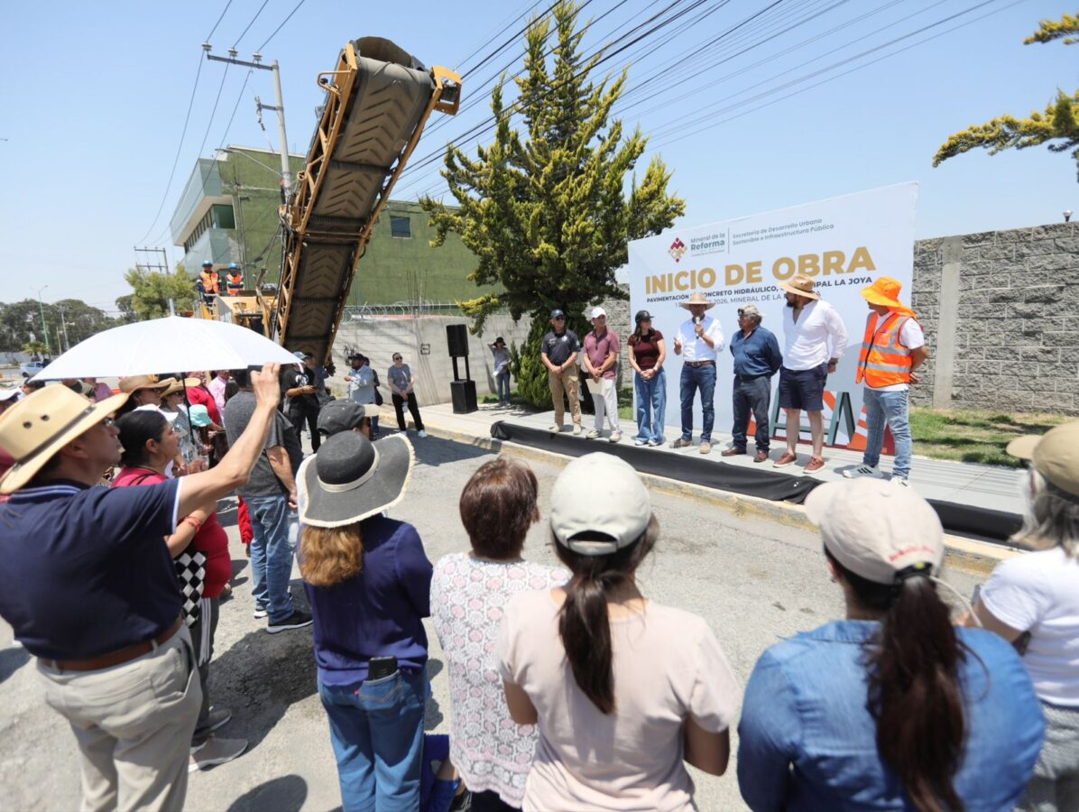 Mantiene Eduardo Medécigo la mejora de la infraestructura vial del municipio