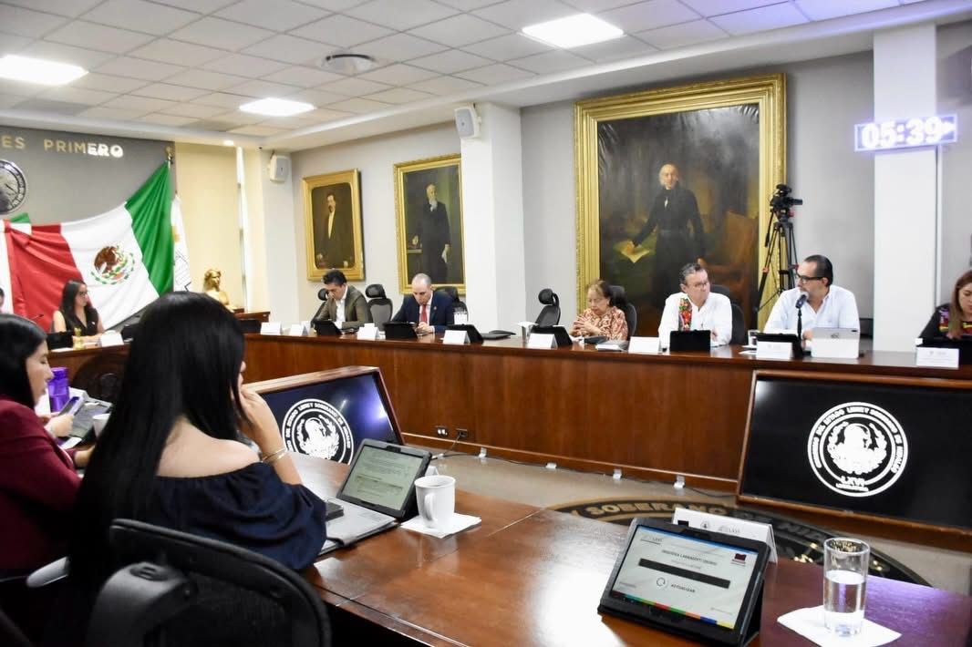 Diputados del PRI plantean incorporar el “suicidio estudiantil” en la Ley de Educación de Hidalgo.