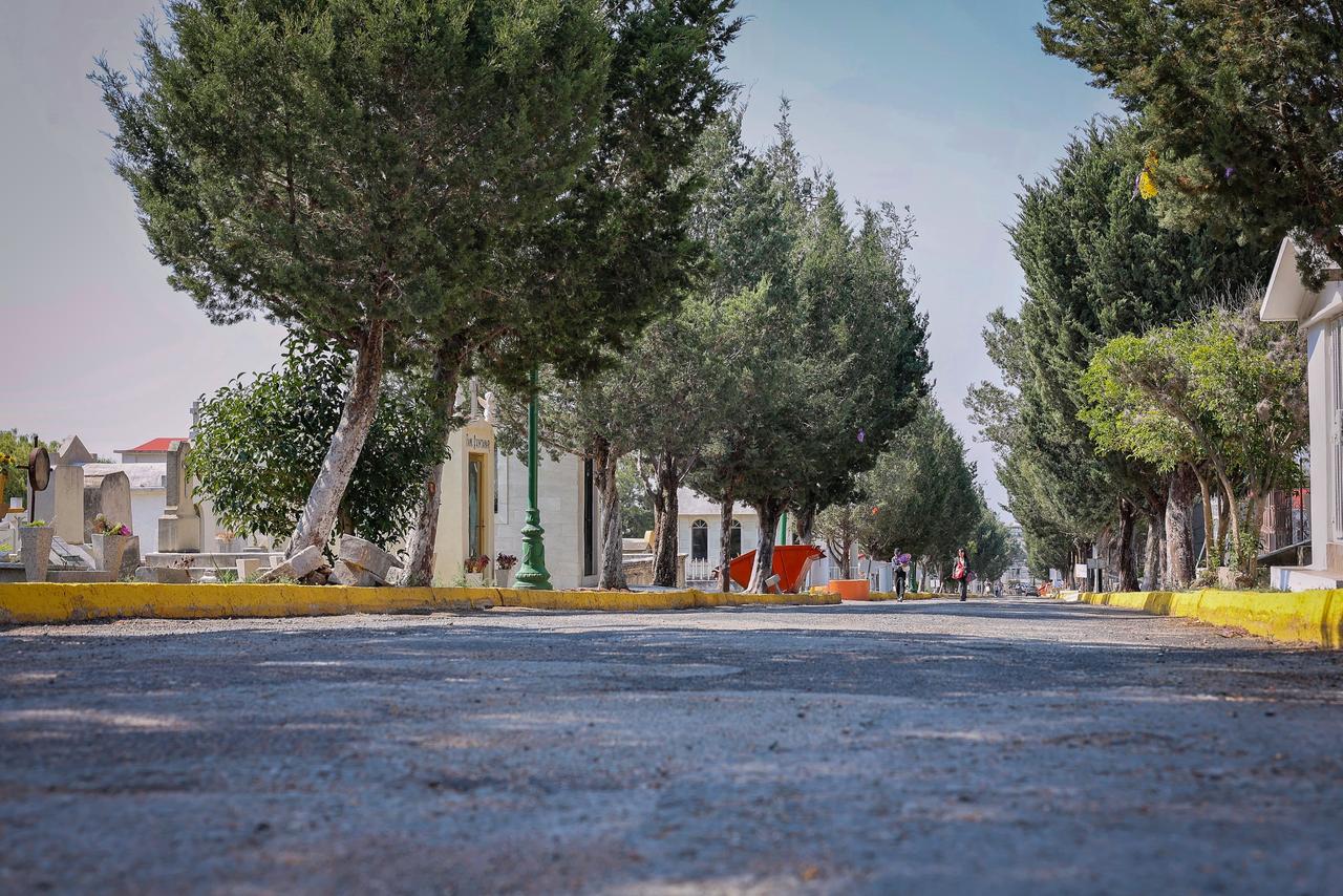 Operativo especial en el Panteón Municipal de Pachuca por Día de las Madres
