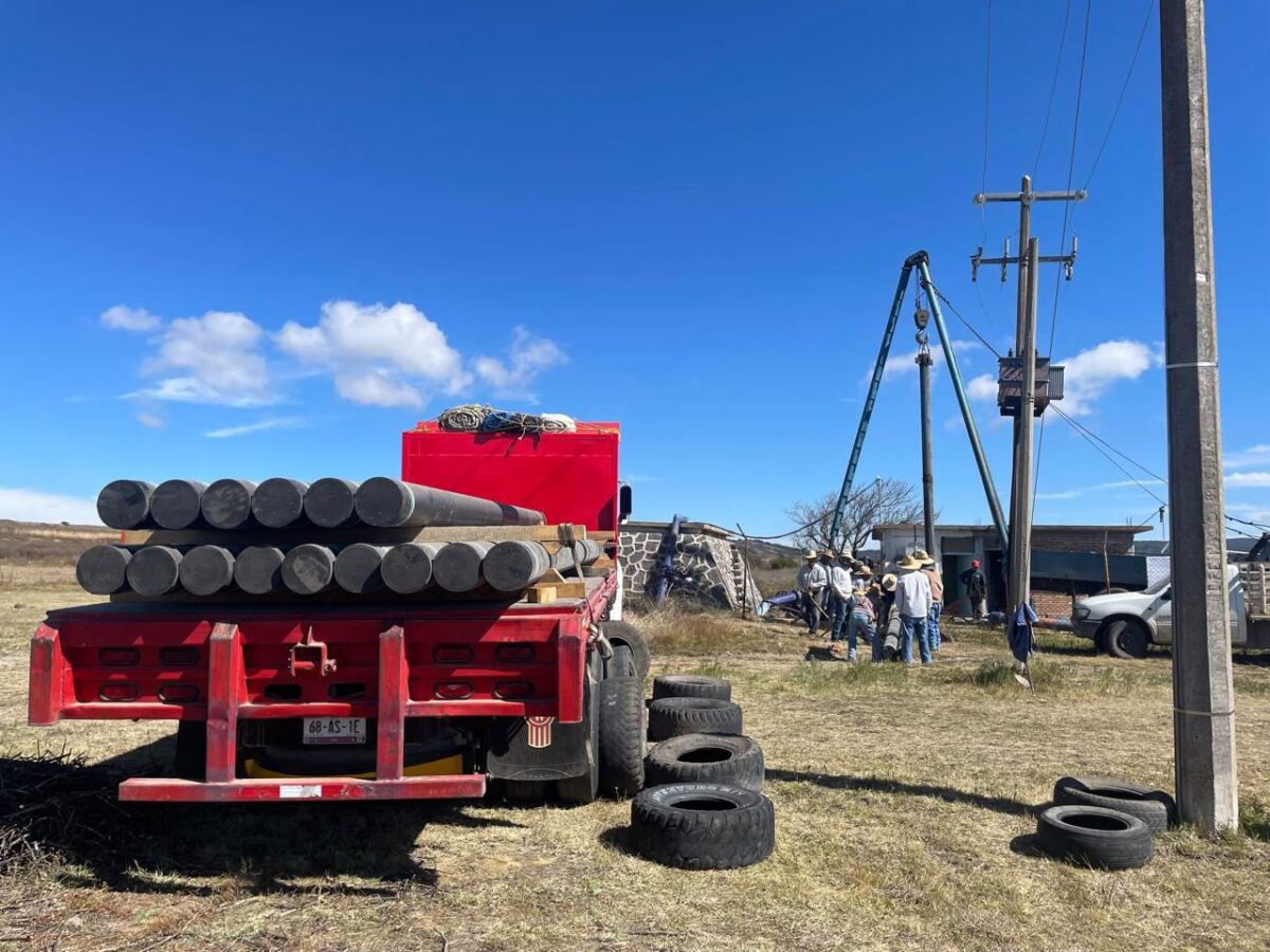 Rehabilita Conagua pozo para riego agrícola en Huichapan