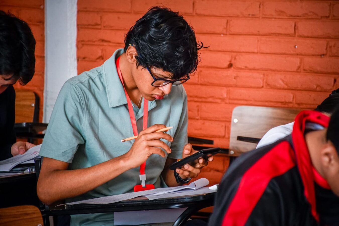 Estudiante garza destaca en olimpiada de matemáticas