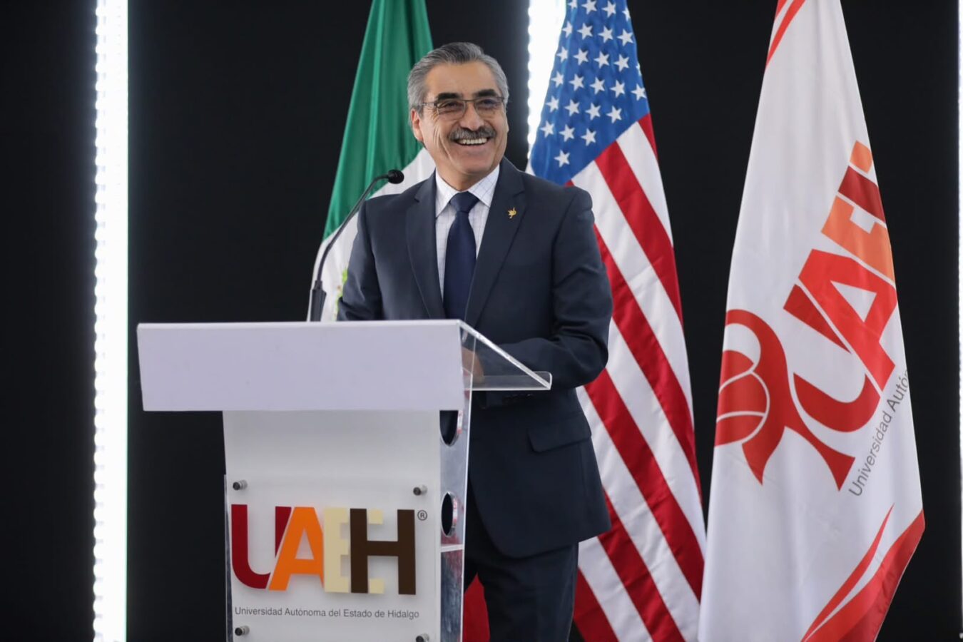 Rector de la UAEH denuncia suplantación de identidad en redes sociales