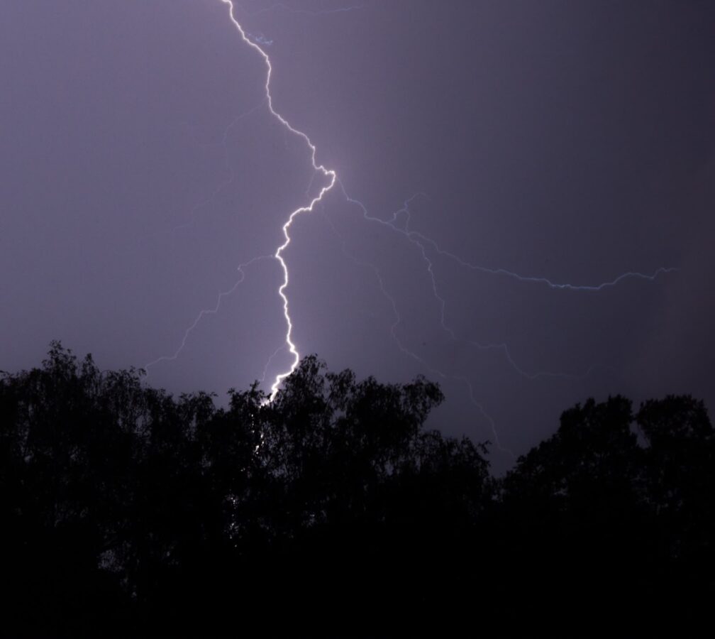 Alerta UNAM por zonas de riesgo de muertes por rayos