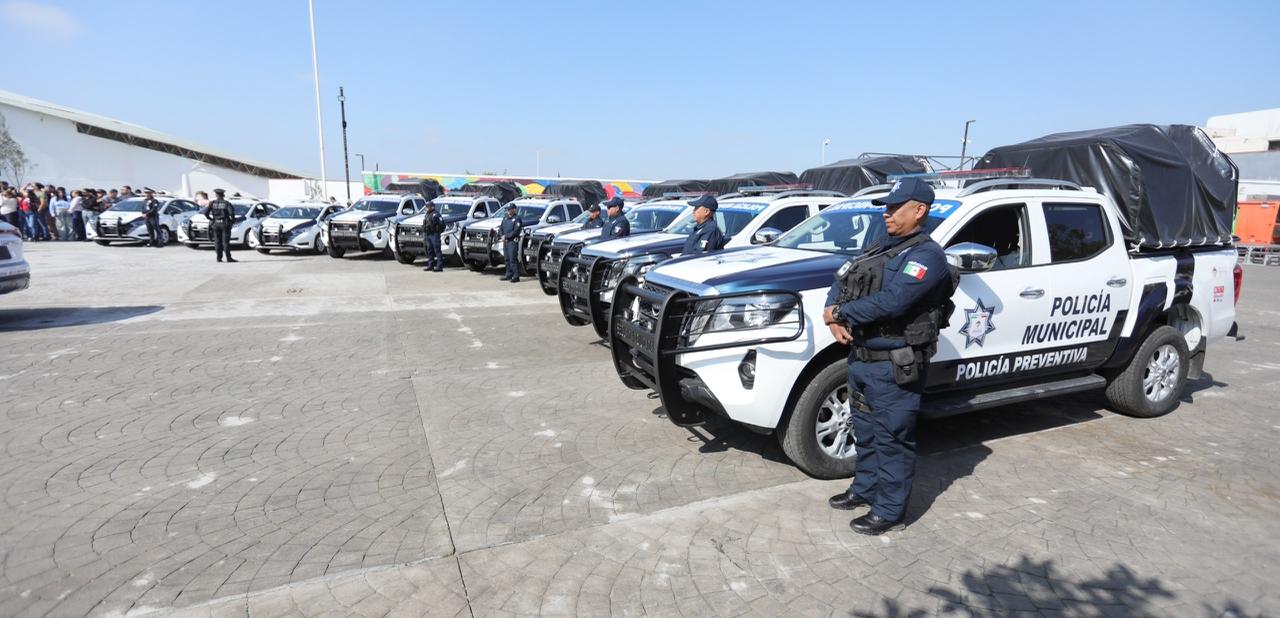Entregan 13 nuevas patrullas en Mineral de la Reforma