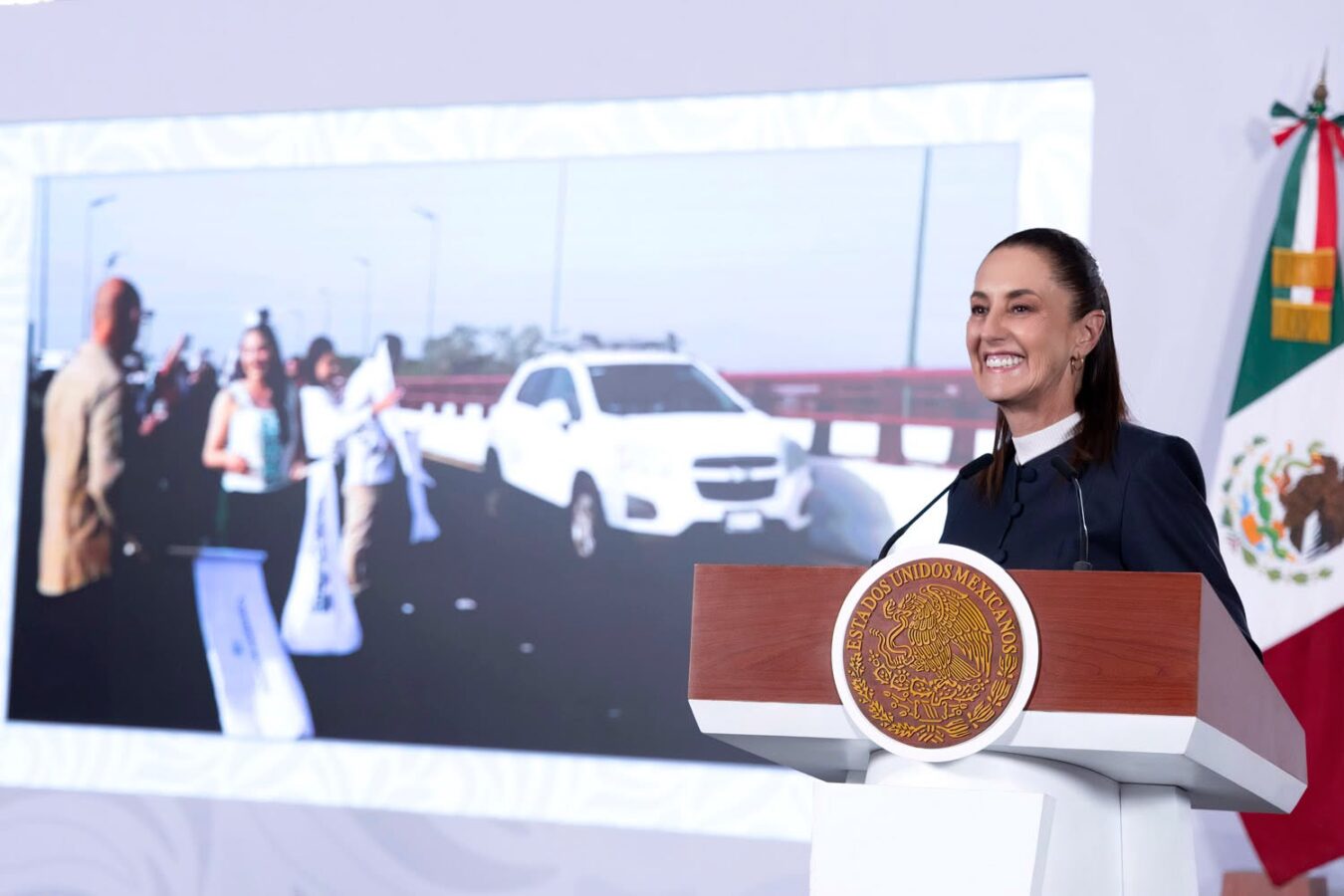 Sheinbaum consolida Servicio Universal de Salud con expediente médico digital
