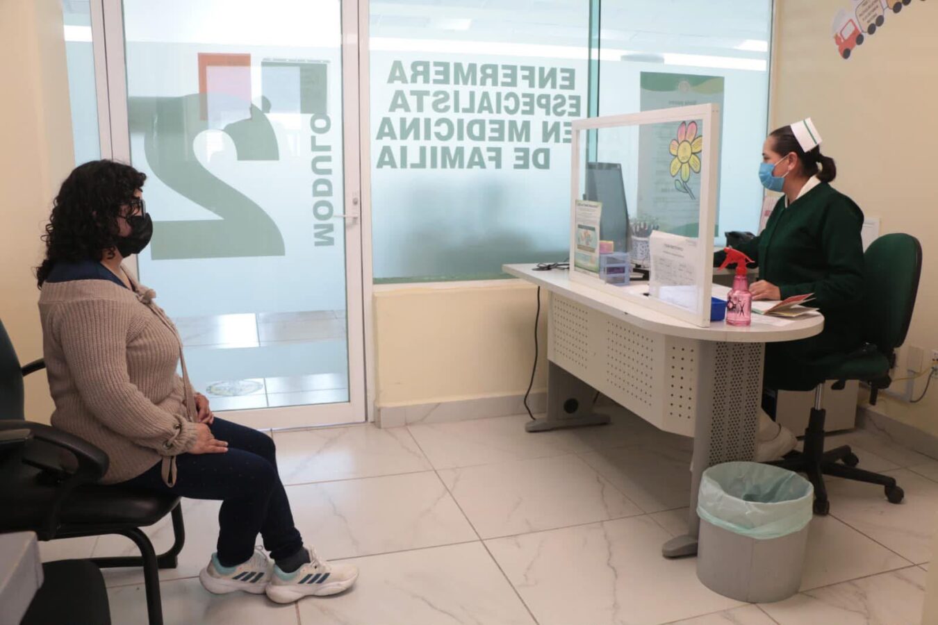 IMSS advierte síntomas para detectar fallas en la tiroides