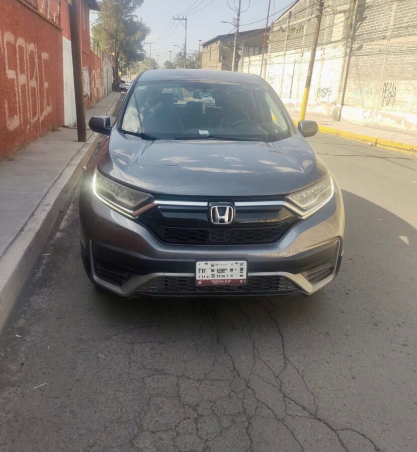 Recuperan vehículo robado en el fraccionamiento Puerta de Hierro