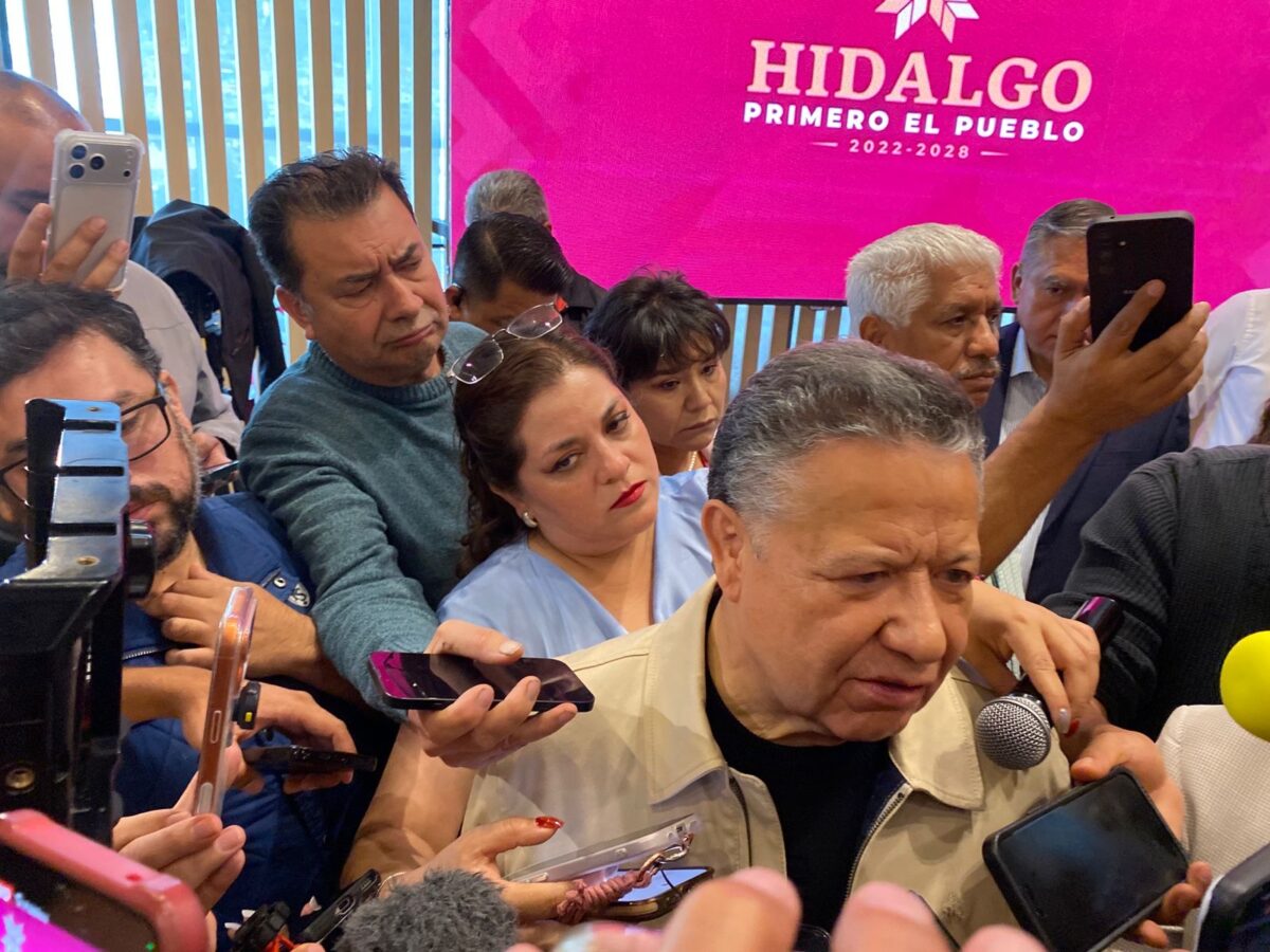 Alerta roja por lluvias en Hidalgo; Menchaca advierte riesgo de deslaves y daños en caminos.