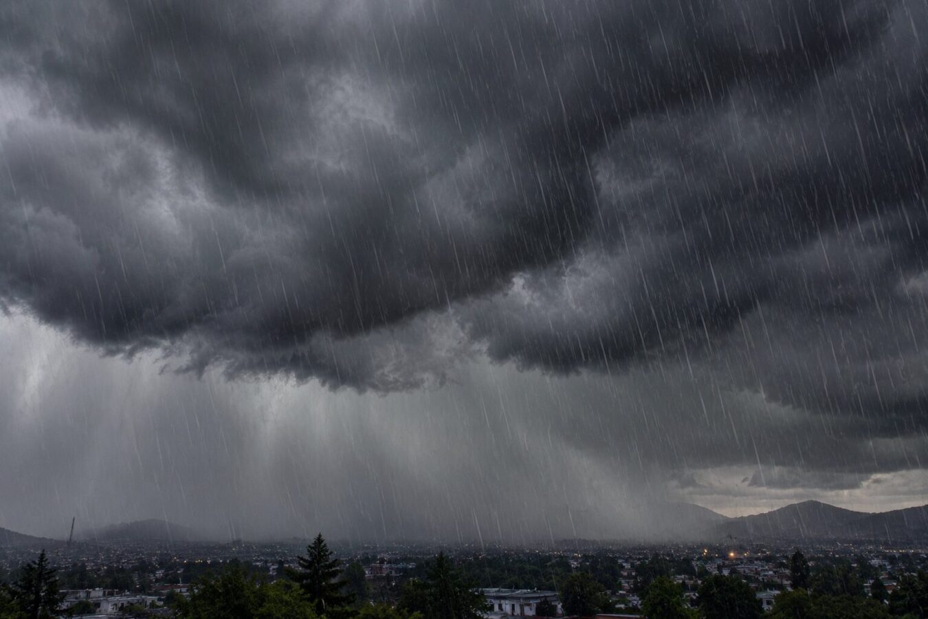 Prevén lluvias fuertes en el oeste de Hidalgo y temperaturas de hasta 35 grados en el norte