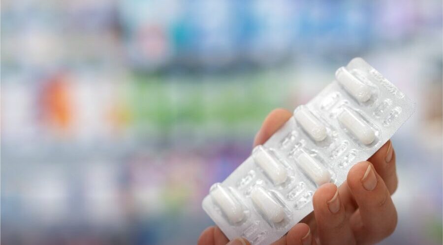Cofepris reduce trámites y aprueba tratamientos médicos en solo 30 días
