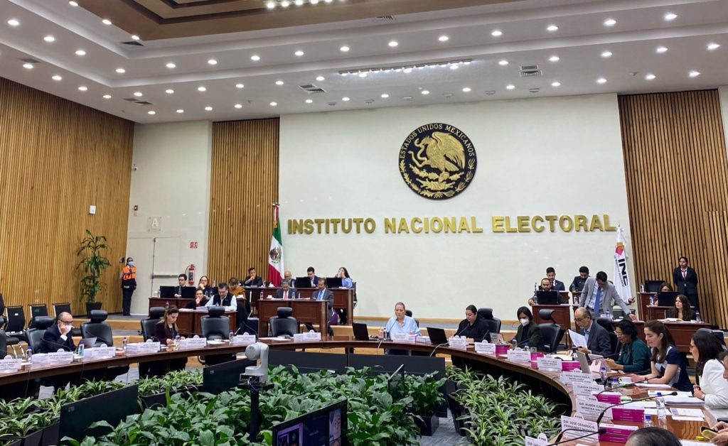Elimina el INE “obligaciones duplicadas” de transparencia para partidos políticos.