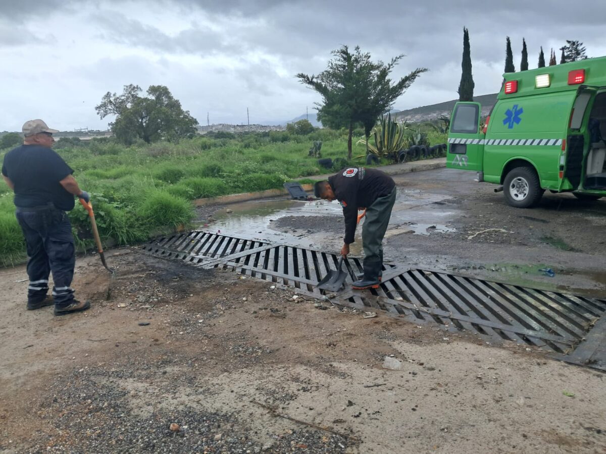 Presencia de lluvias en diversos puntos de Mineral de la Reforma