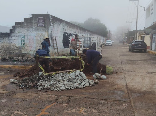 Restablece gobierno de Acaxochitlán servicio de agua potable en zona centro