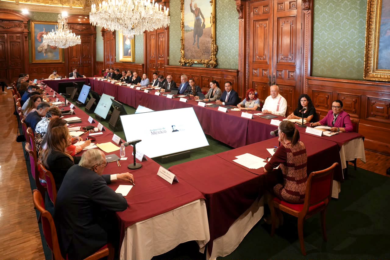 Julio Menchaca y Claudia Sheinbaum blindan la salud pública