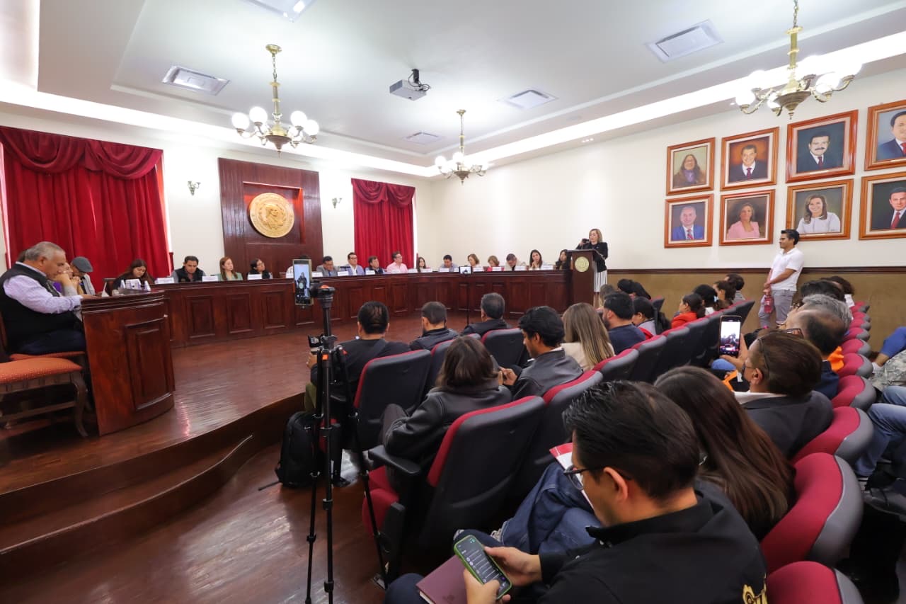 Regidora de Pachuca pide agilizar investigaciones contra la administración de Sergio Baños.