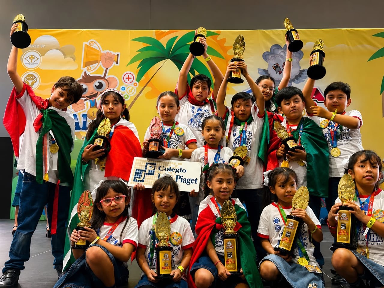 Estudiantes de Actopan conquistan campeonato internacional de matemáticas en Panamá