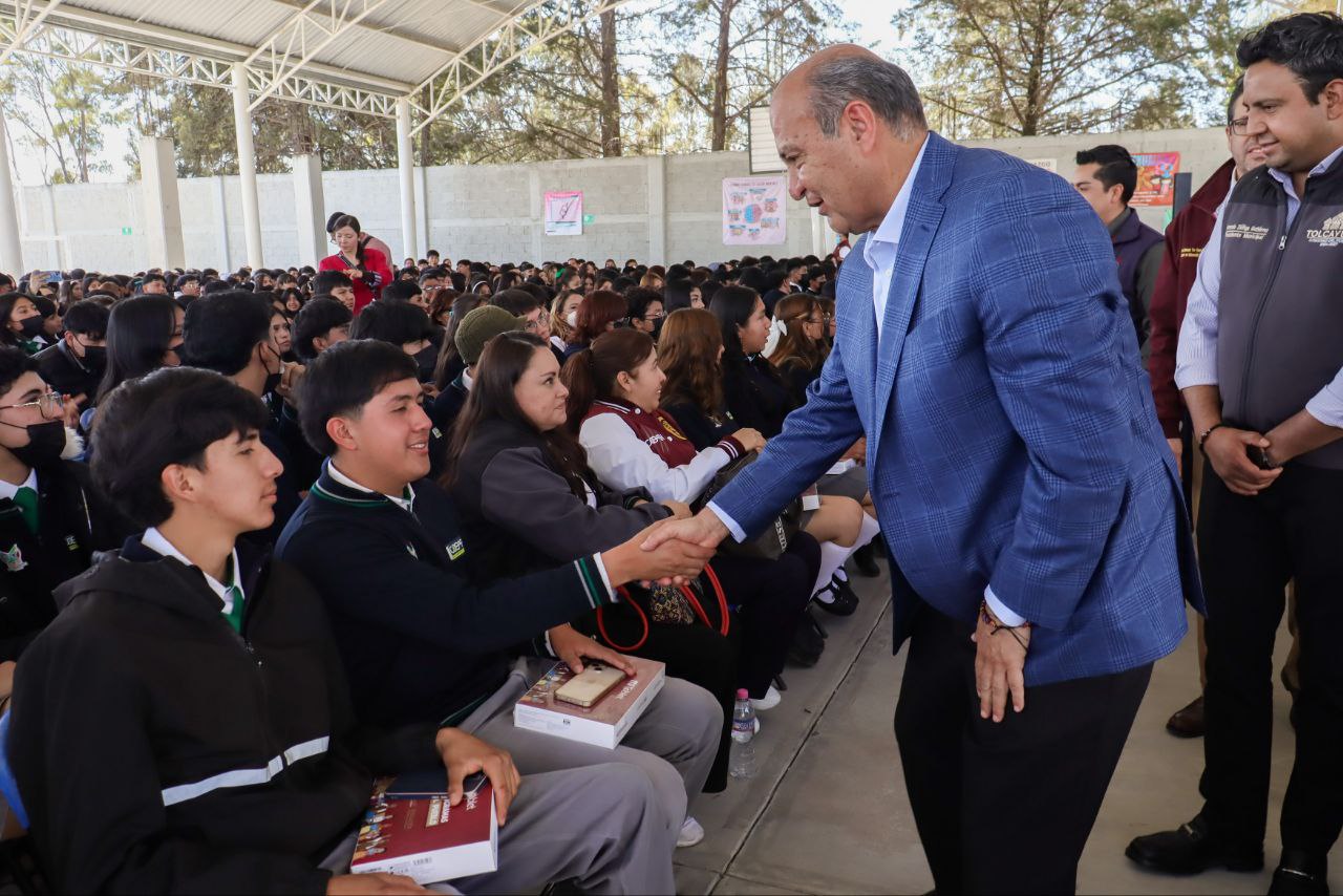 En agosto abrirán 12 nuevos planteles de bachillerato en Hidalgo.
