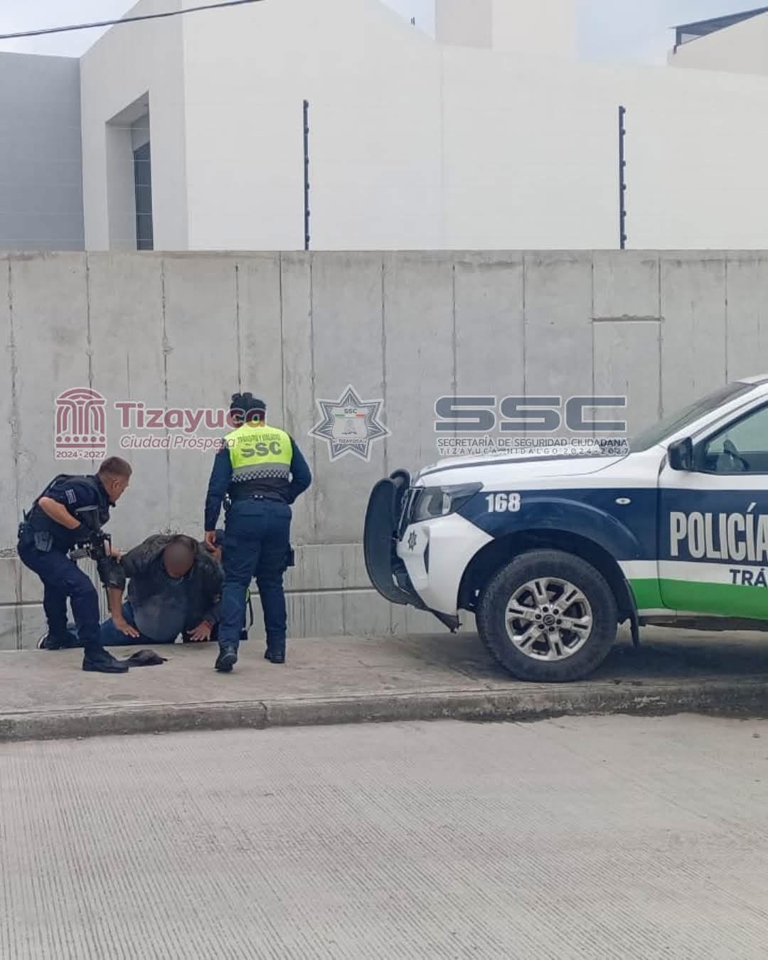 Asaltante hiere a dos policías durante su detención, en Tizayuca.