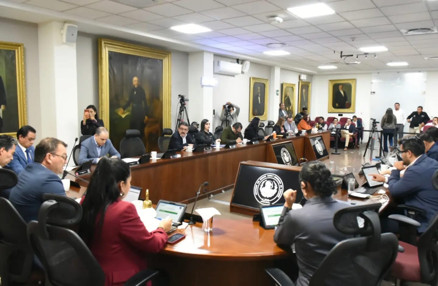Congreso de Hidalgo aprueba reformas para fortalecer la recaudación municipal.