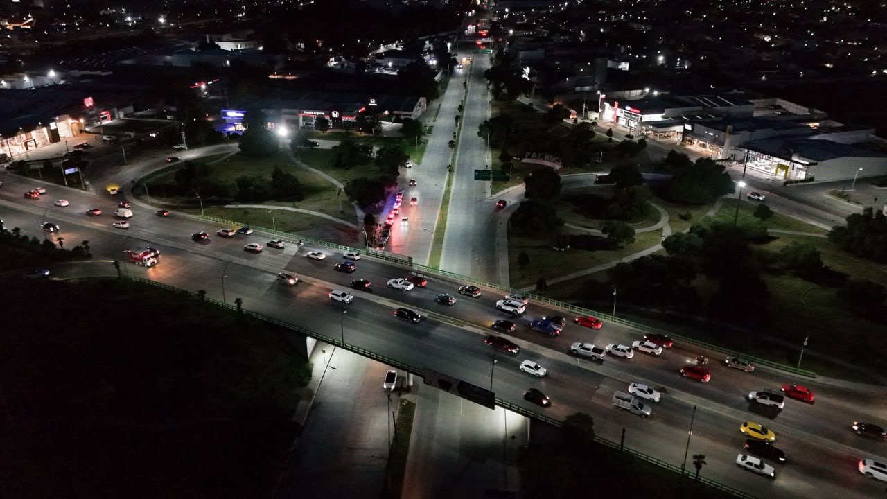 Modernizan alumbrado del bulevar Everardo Márquez con tecnología LED