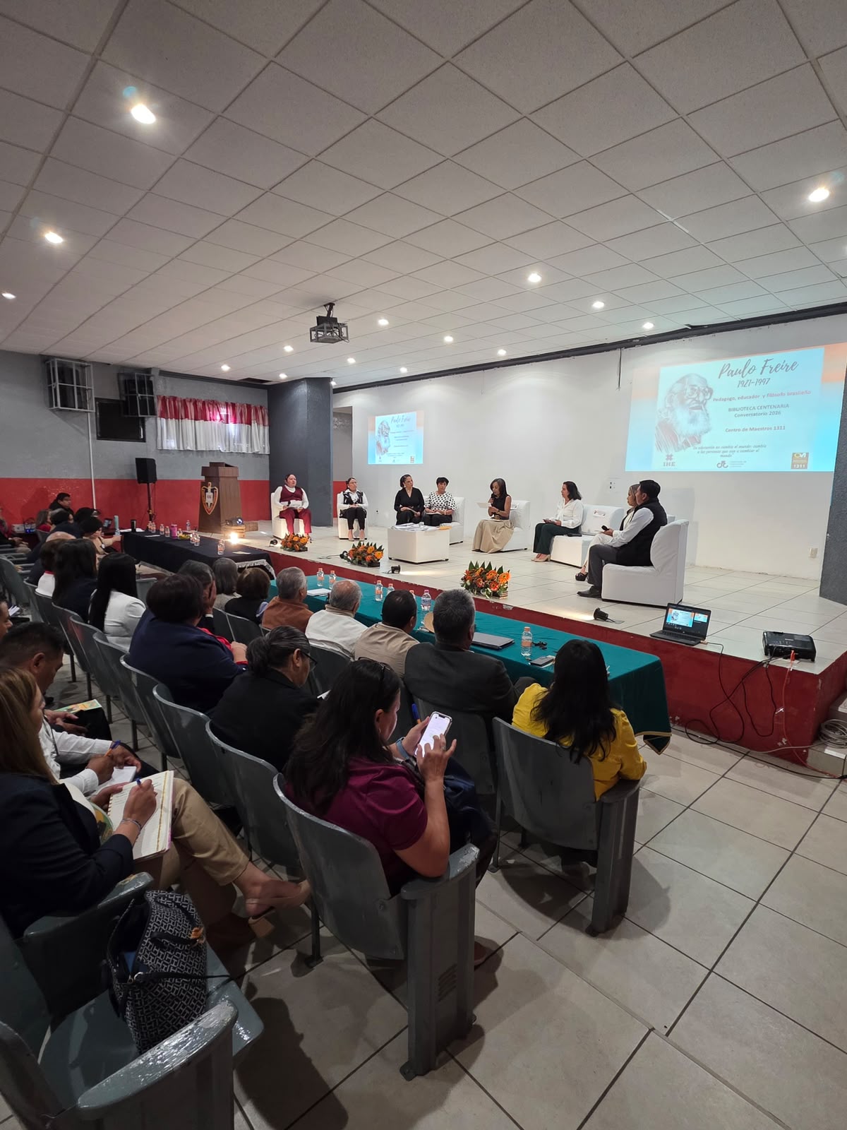 IHE fortalece formación docente con red de 17 Centros de Maestros 