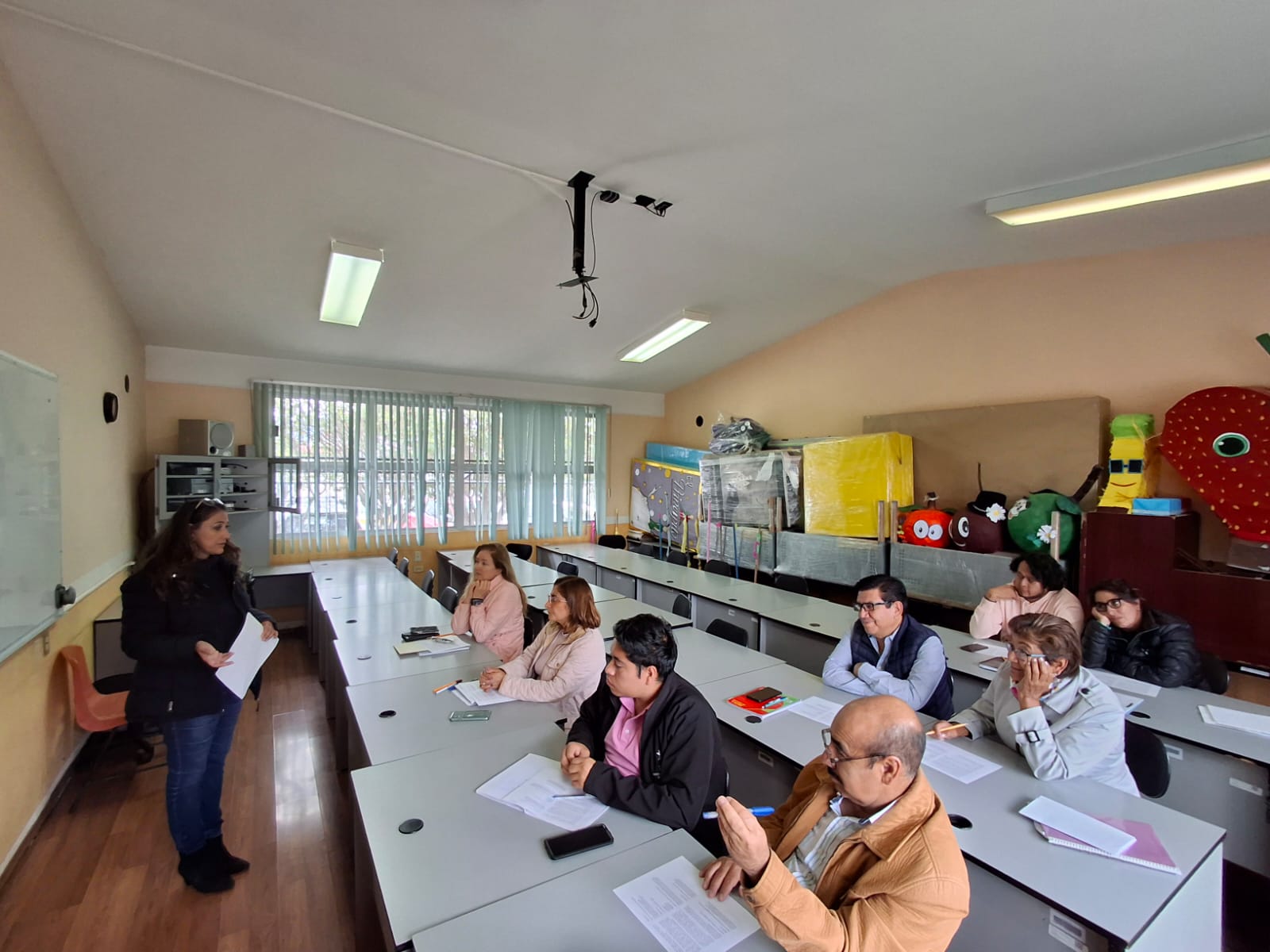 SEPH imparte cursos de inglés básico a docentes y personal educativo