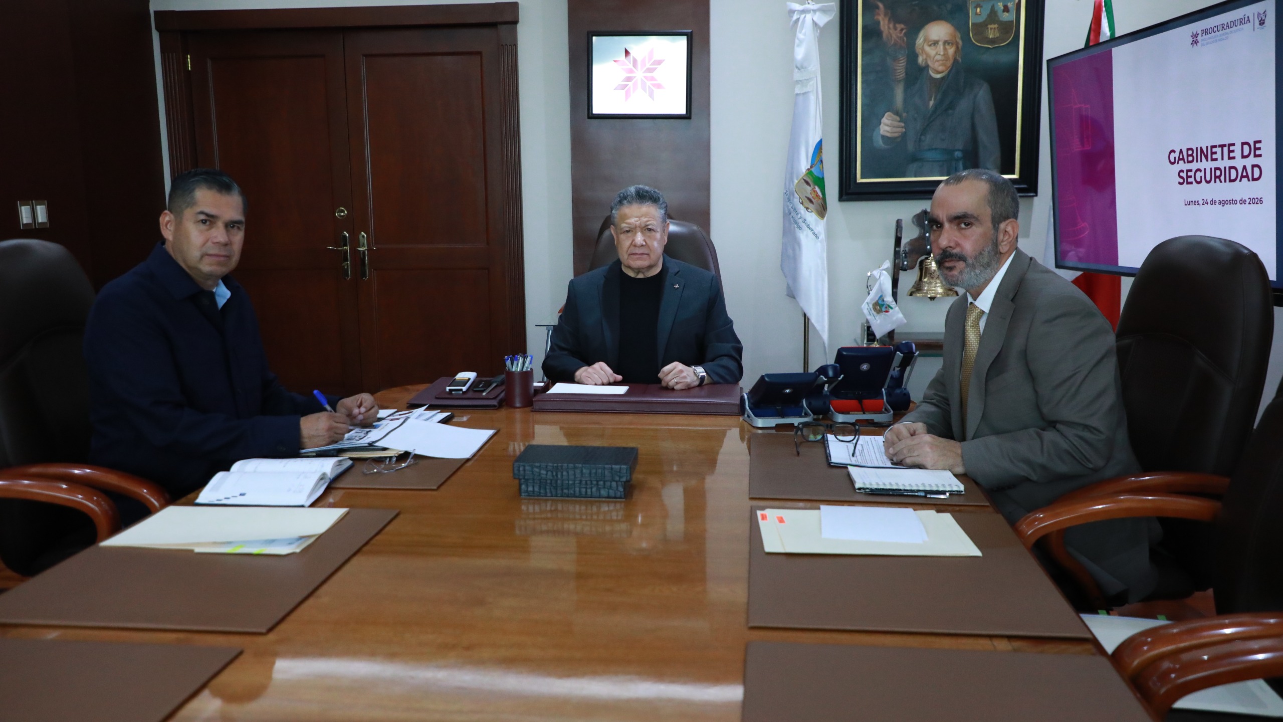 Gabinete de Seguridad reporta siete detenidos por agresiones contra alcalde de San Salvador.