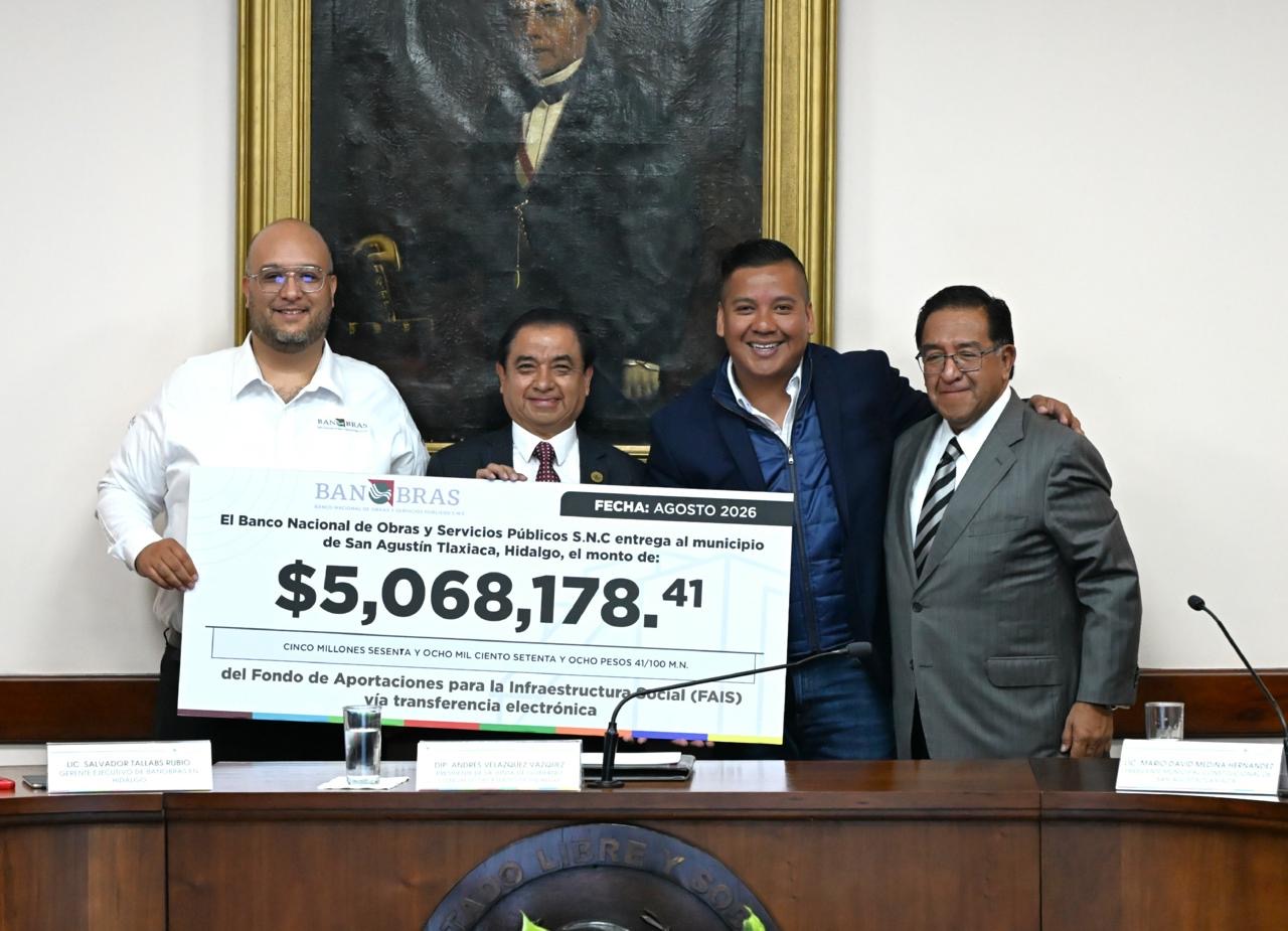 San Agustín Tlaxiaca y Huazalingo reciben 17.7 mdp del FAIS para infraestructura social