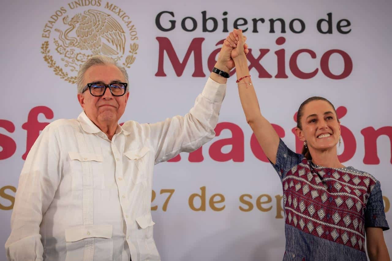 Rocha Moya retoma gubernatura de Sinaloa tras 112 días de licencia
