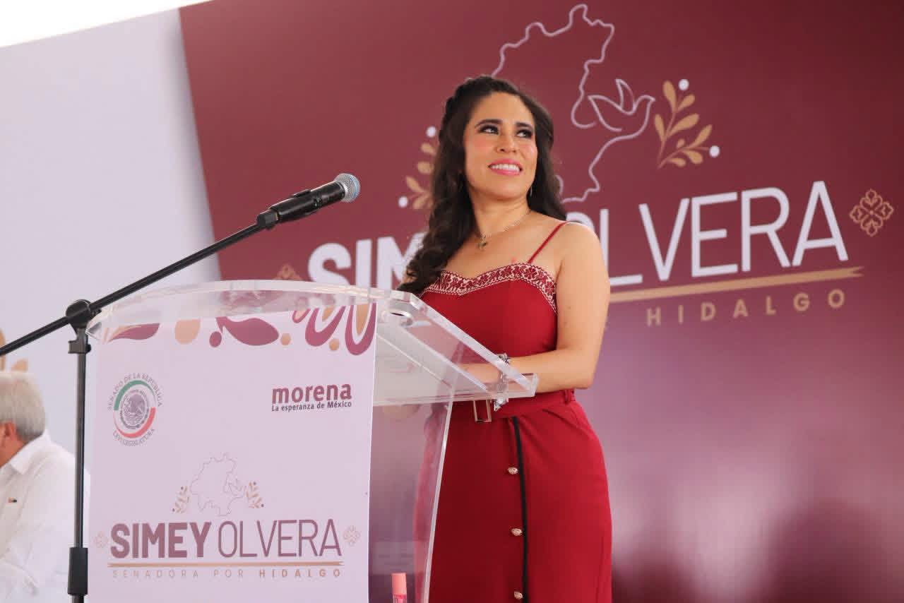 Simey Olvera presenta en Atitalaquia su Segundo Informe Legislativo