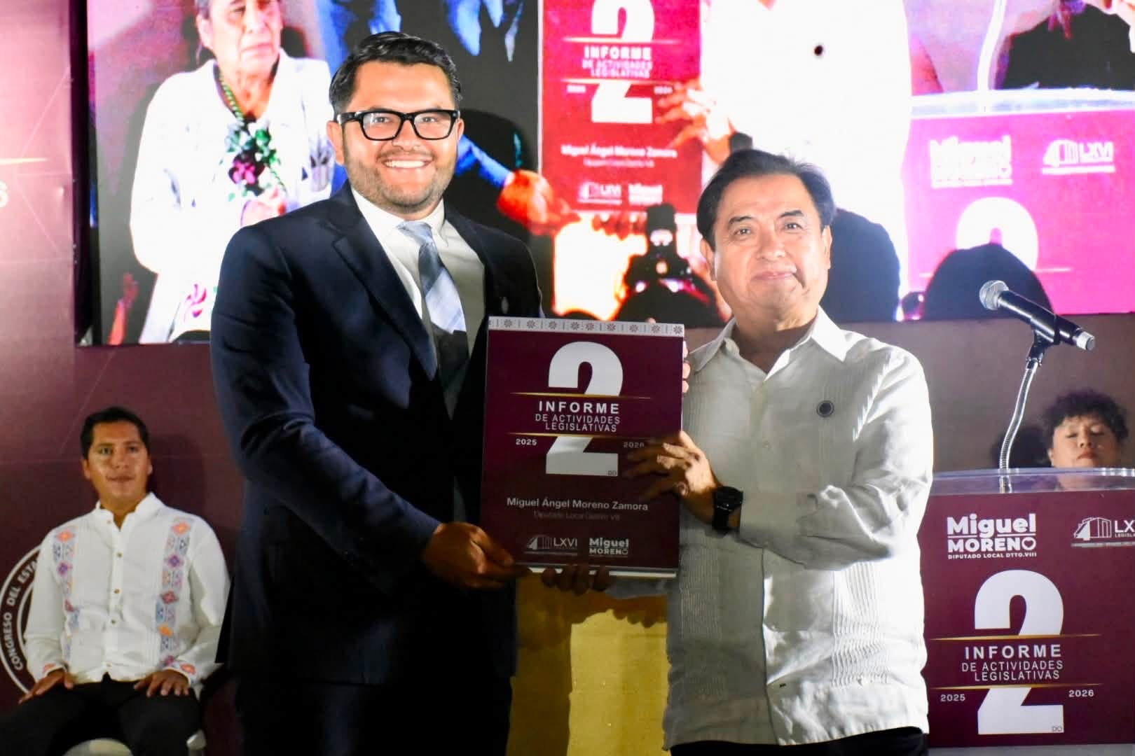 Miguel Moreno reporta 218 iniciativas y gestión de 211 mdp para el Distrito VIII