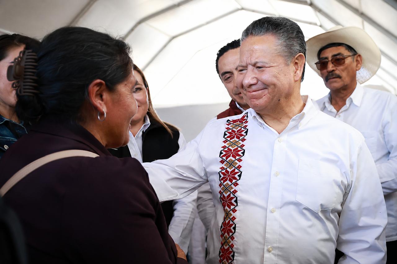 Alista Menchaca cuarto informe de gobierno; destacará obra pública, programas sociales y reconstrucción