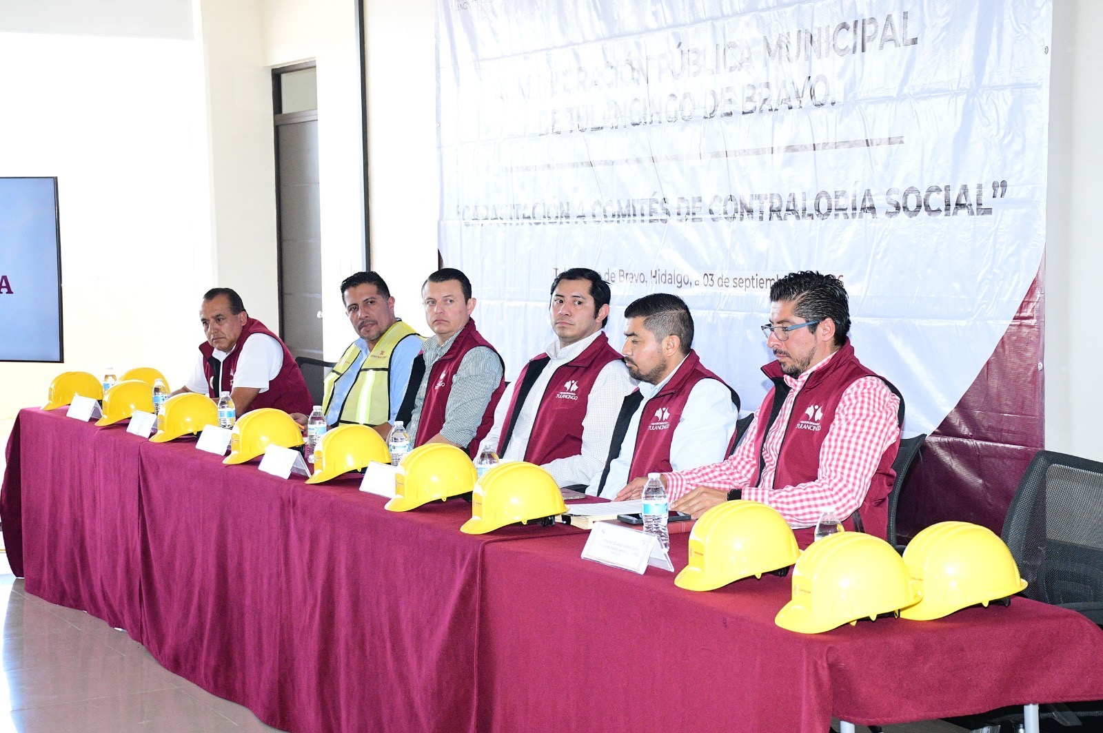 Más de 50 comités ciudadanos vigilan obras públicas en Tulancingo.