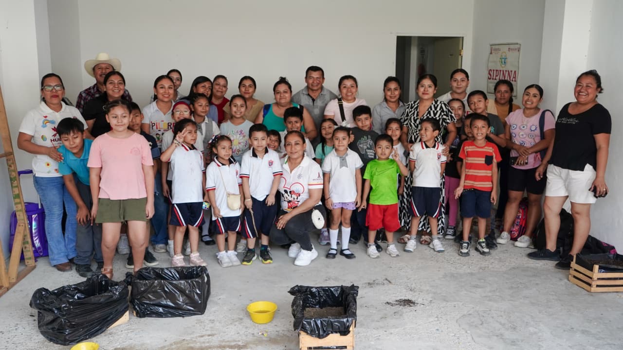 DIF Huejutla impulsa huertos familiares y cuidado del medio ambiente