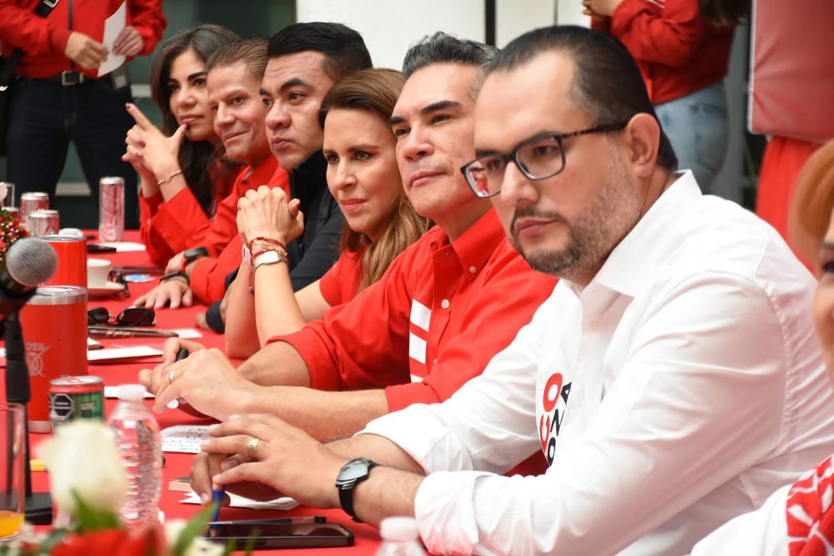 “Morena se derrumba”, afirma Alejandro Moreno en Pachuca