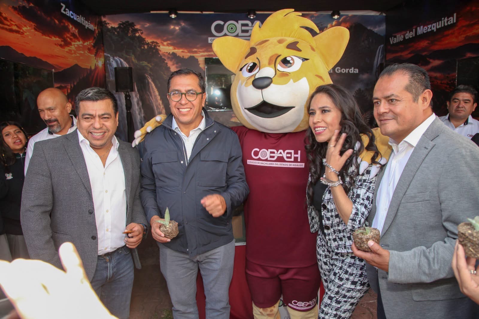 Jornada Juvenil del Cobaeh reúne talento, cultura e identidad de estudiantes de Hidalgo.
