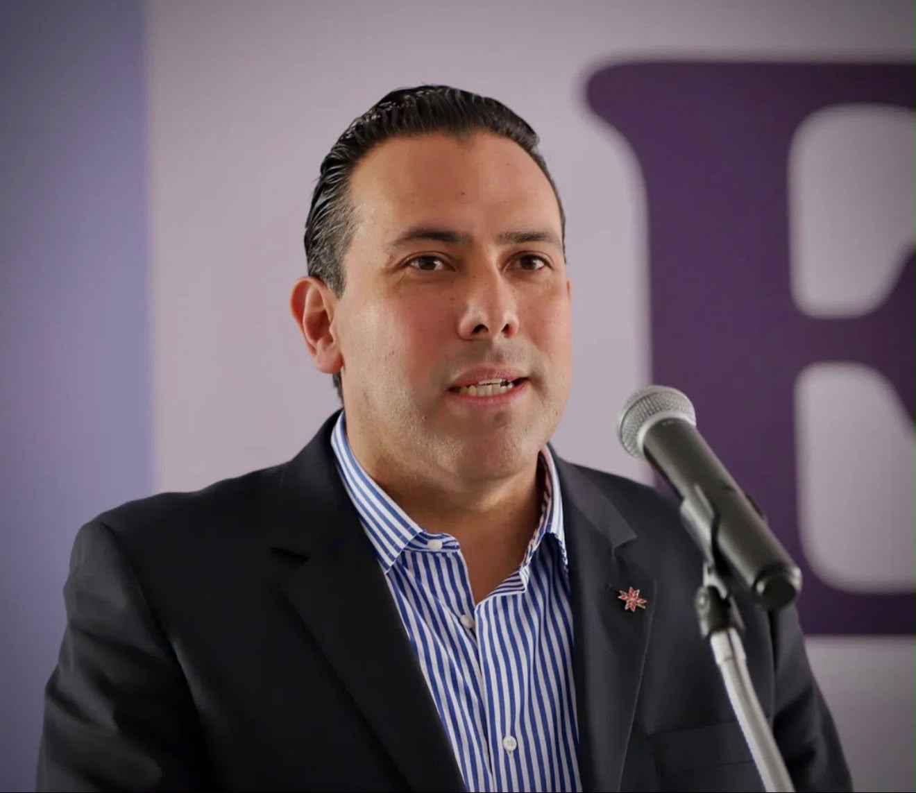 Coordina Ricardo Alvizo certificaciones y políticas antisoborno en el DIF Hidalgo.