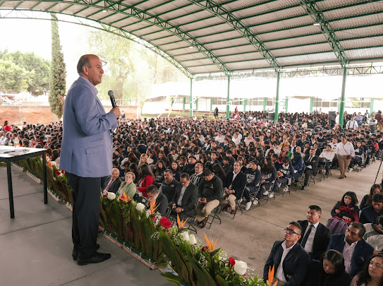 Encabeza Natividad Castrejón 50 aniversario del CBTA 67 en Ixmiquilpan