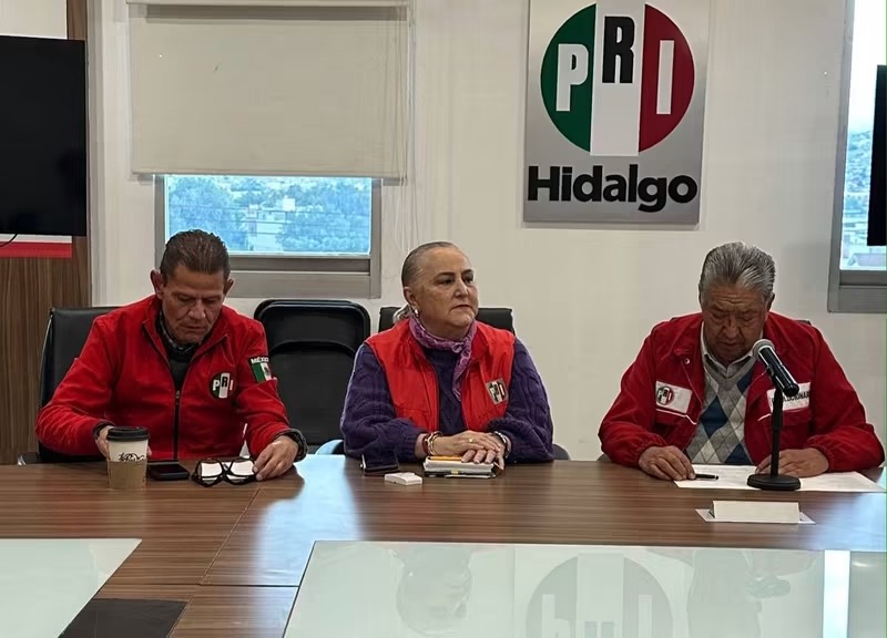Gobiernos de Morena condicionan empleos a renunciar a militancia priista: Bernardo Arista.