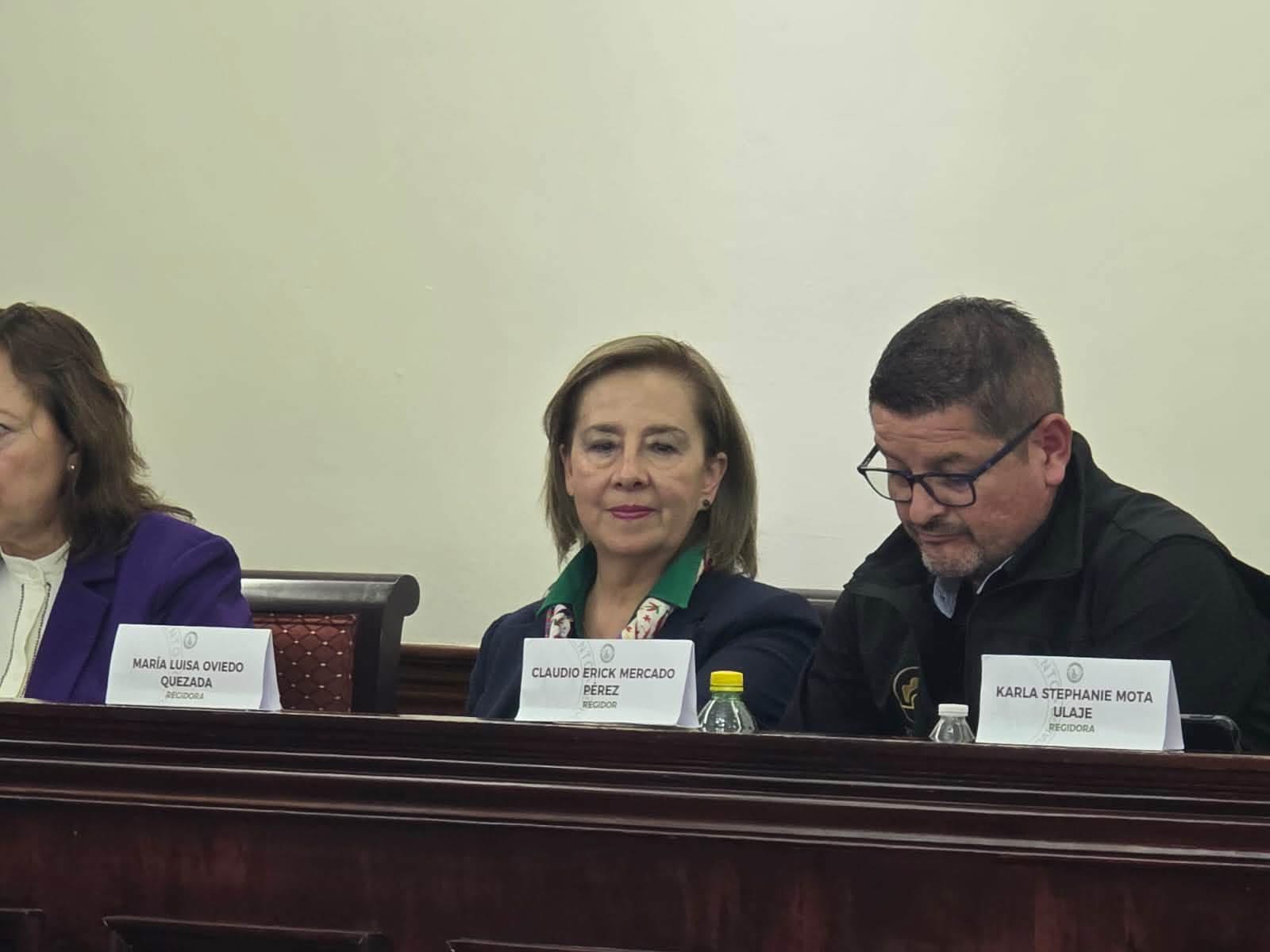Cuestiona regidora eliminación de facultades del Cabildo y rechazo a elección en Piracantos.