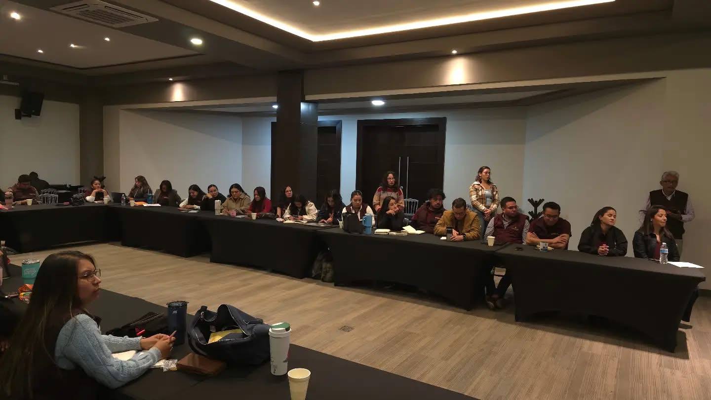 IHE capacita a psicólogos para fortalecer el bienestar socioemocional en escuelas.